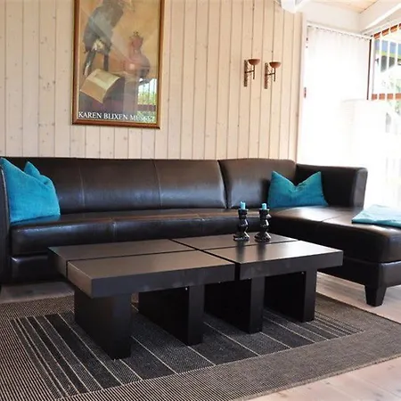 Two-bedroom Holiday In * Hals