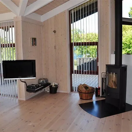 度假居 Two-bedroom Holiday In *